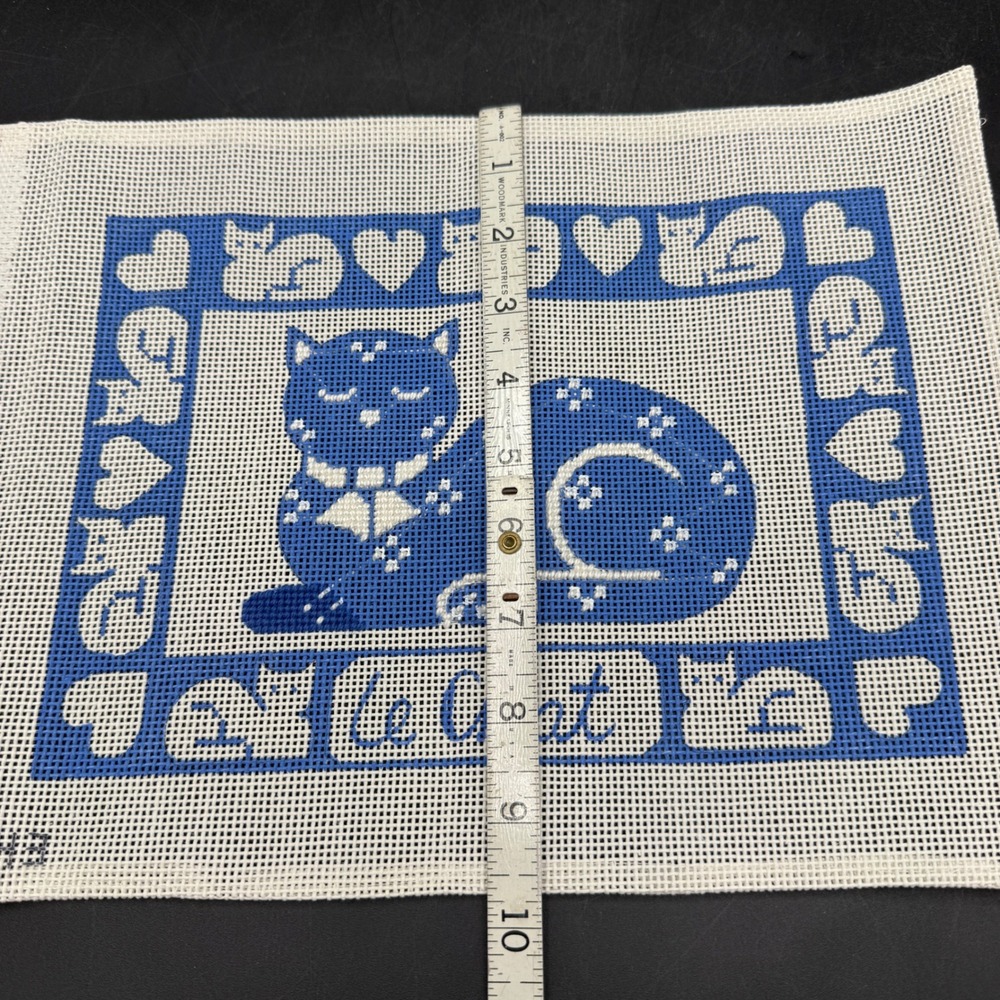Vintage Le Chat Alice Peterson Blue Cat Needlepoint Canvas Art Blue White Hearts - Picture 4 of 4